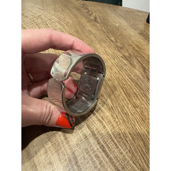 Studio Time Quartz STD906T Singapore Cuff Retro Watch - Picture 4 of 4